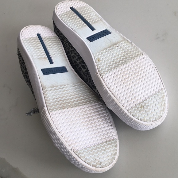 SPERRY Seacoast Slip-on WORN ONCE! - Picture 5 of 6